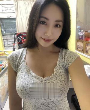 未央丰满轻熟御姐