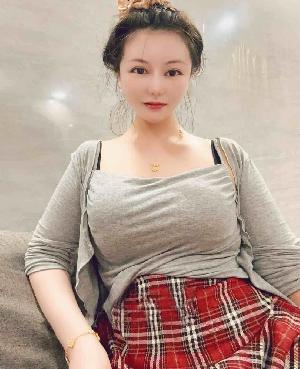柔软Q弹巨乳马尾妹