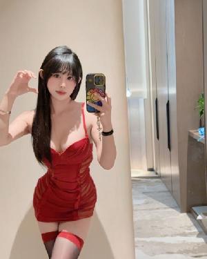 长腿细腰美女小团团