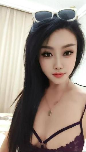 韵味十足火辣少妇