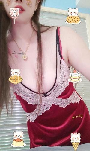 兼职大胸美女
