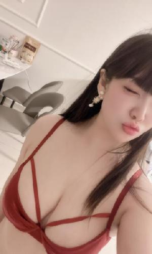 大胸甜妹唐甜甜