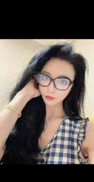 骚女大长腿小姐姐