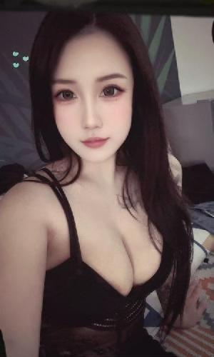 铁西大胸嫩妹儿晓晓