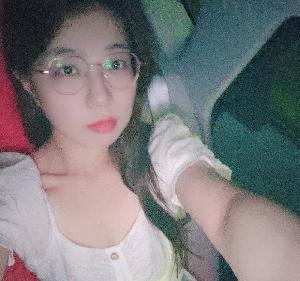 温柔性感的鱼儿姐