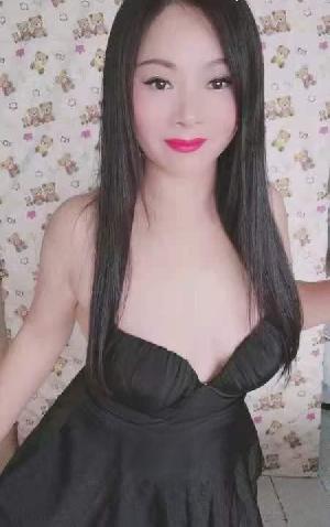 大胸性感粉嫩少妇