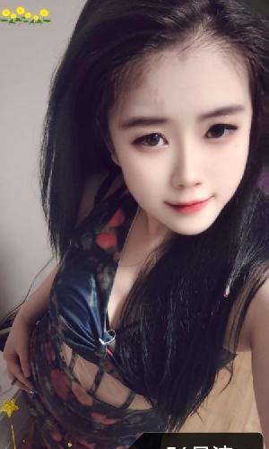 可撕的碎花裙御姐