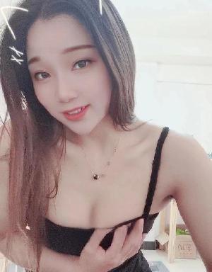 168大长腿虎牙妹妹