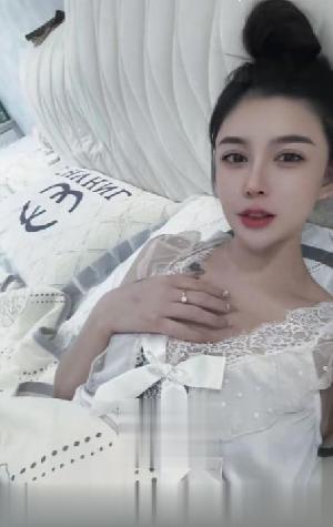 可爱乖巧外表娇嫩内心骚气