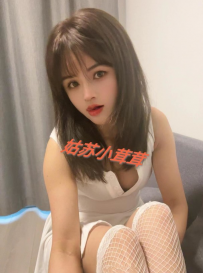 翘臀小骚妹茸茸