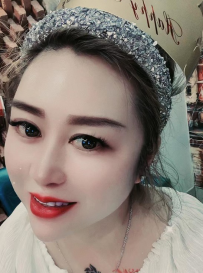 丰满黑丝少妇