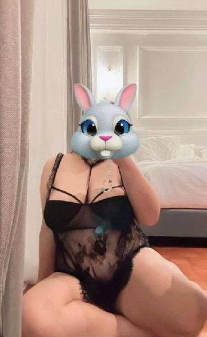 广州E胸大奶bbw