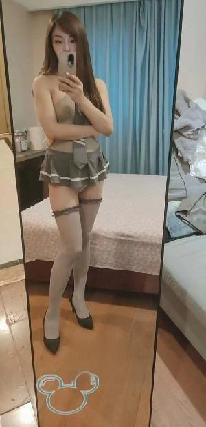 甜美妹妹奶子粉嫩软乎