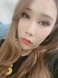 大奶玫瑰少妇