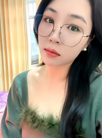 栖霞骚气温柔气质眼镜妹妹