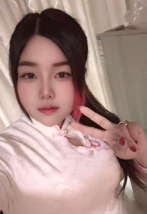 体验肥臀大胸少妇