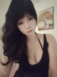 体验白嫩大波小雪