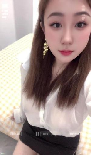 风骚型大奶少妇