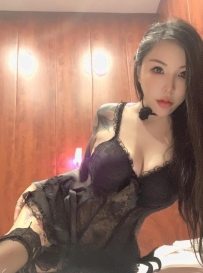 中项巨乳小野猫
