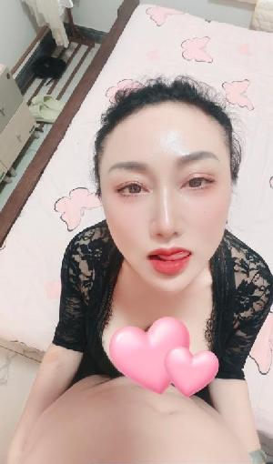 大奶骚货