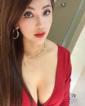 喷水妖姬