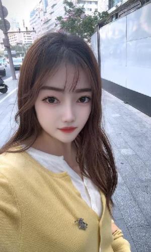 性感美乳小财迷