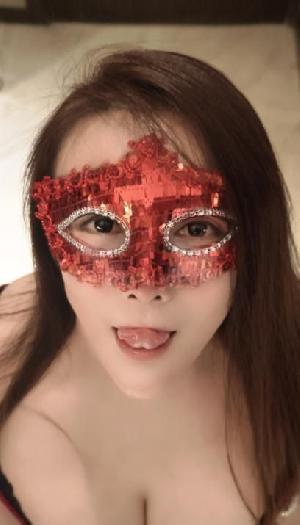 吸精大奶母狗