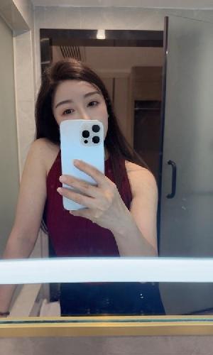 傲娇小秘书晨晨