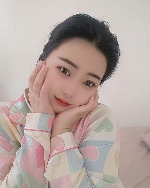 年轻貌美的芊儿