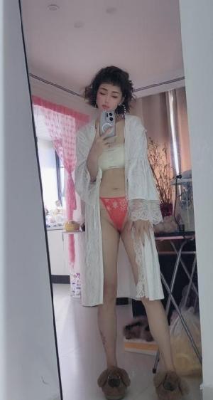 大长腿骚妇