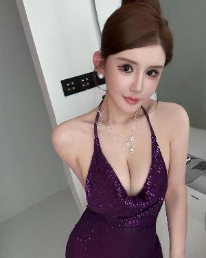 黑丝大胸御姐雪梨老师