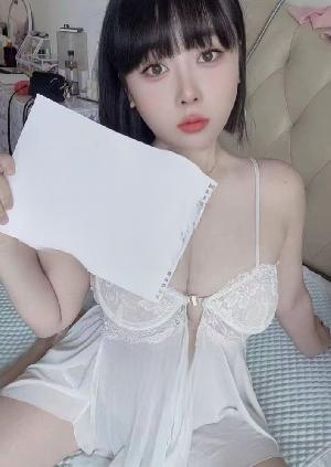 大奶优优
