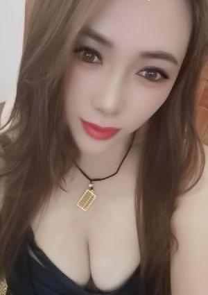 性感滑嫩小姐姐