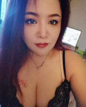 鼓楼大胸熟女姐姐