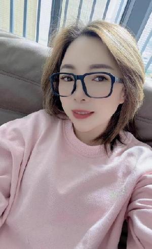 广州眼镜轻熟姐