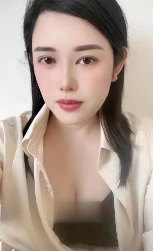 麦德龙的微熟女美少妇艳姐