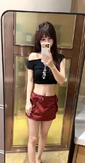 又纯又欲颜值女友老师