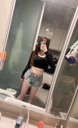 西青迷人性感美腿小姐姐