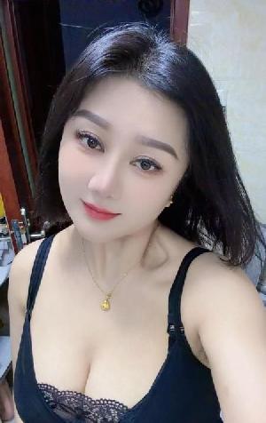 回锅D奶调情人妻素素
