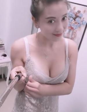 可毒龙的性感小骚货会夹，口活超棒，绝对好评