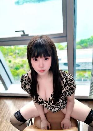 吴中豹纹纤腰骚妹