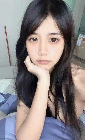 刚下海04反差萝莉