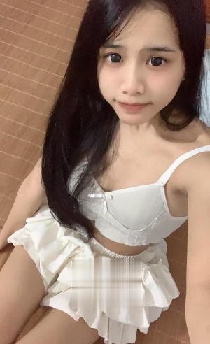 未央粉嫩小美舌头超灵活