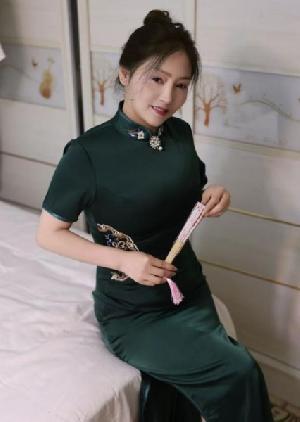 性价比旗袍熟女