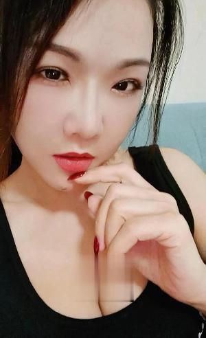 广州黄埔性感美眉小夏夏