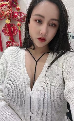 新疆大胸少妇服务很好
