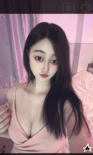 龙华苏漫过年不回家