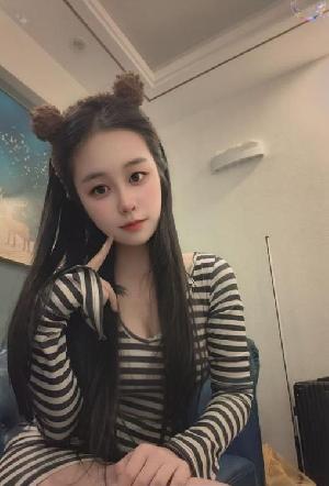 思明黑丝大长腿果果