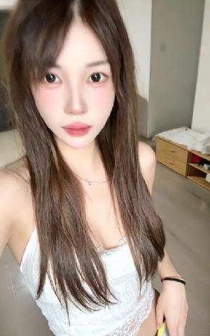 雨花上铁大美女