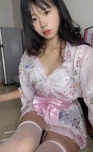 长腿风骚小姐姐逼紧活漂亮
